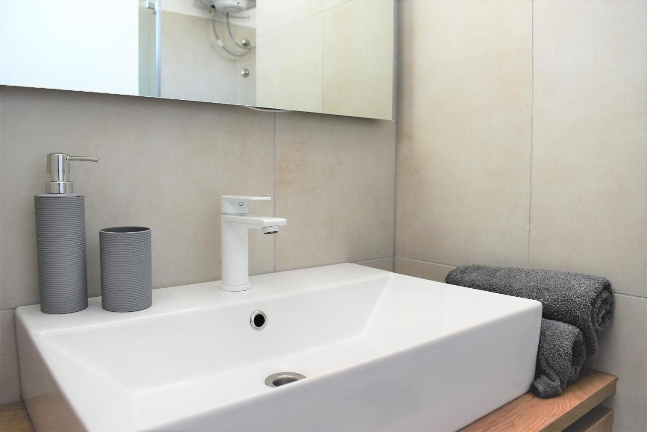 Apartment Aci Marina Rab Banjol Εξωτερικό φωτογραφία